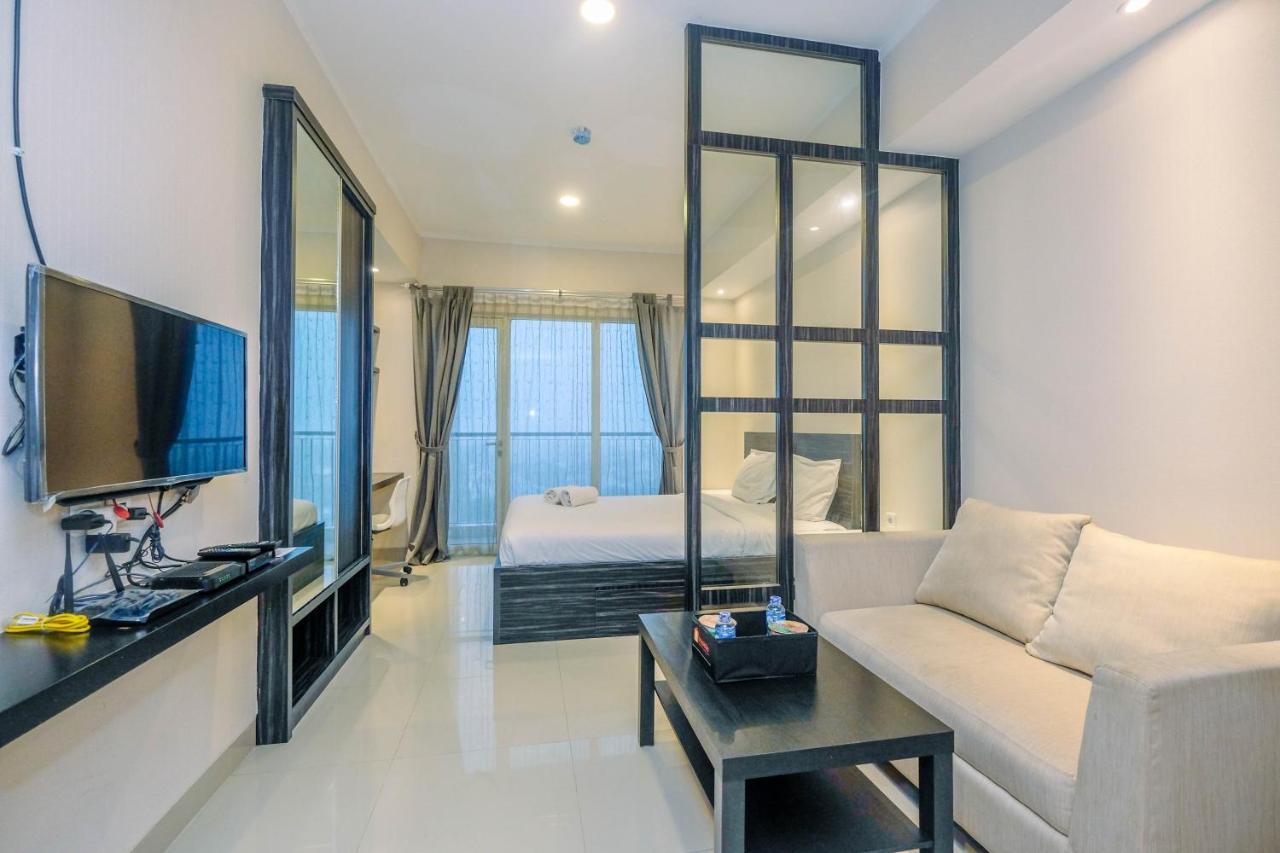 Warm And Cozy At The Oasis Cikarang By Travelio * Bekasi