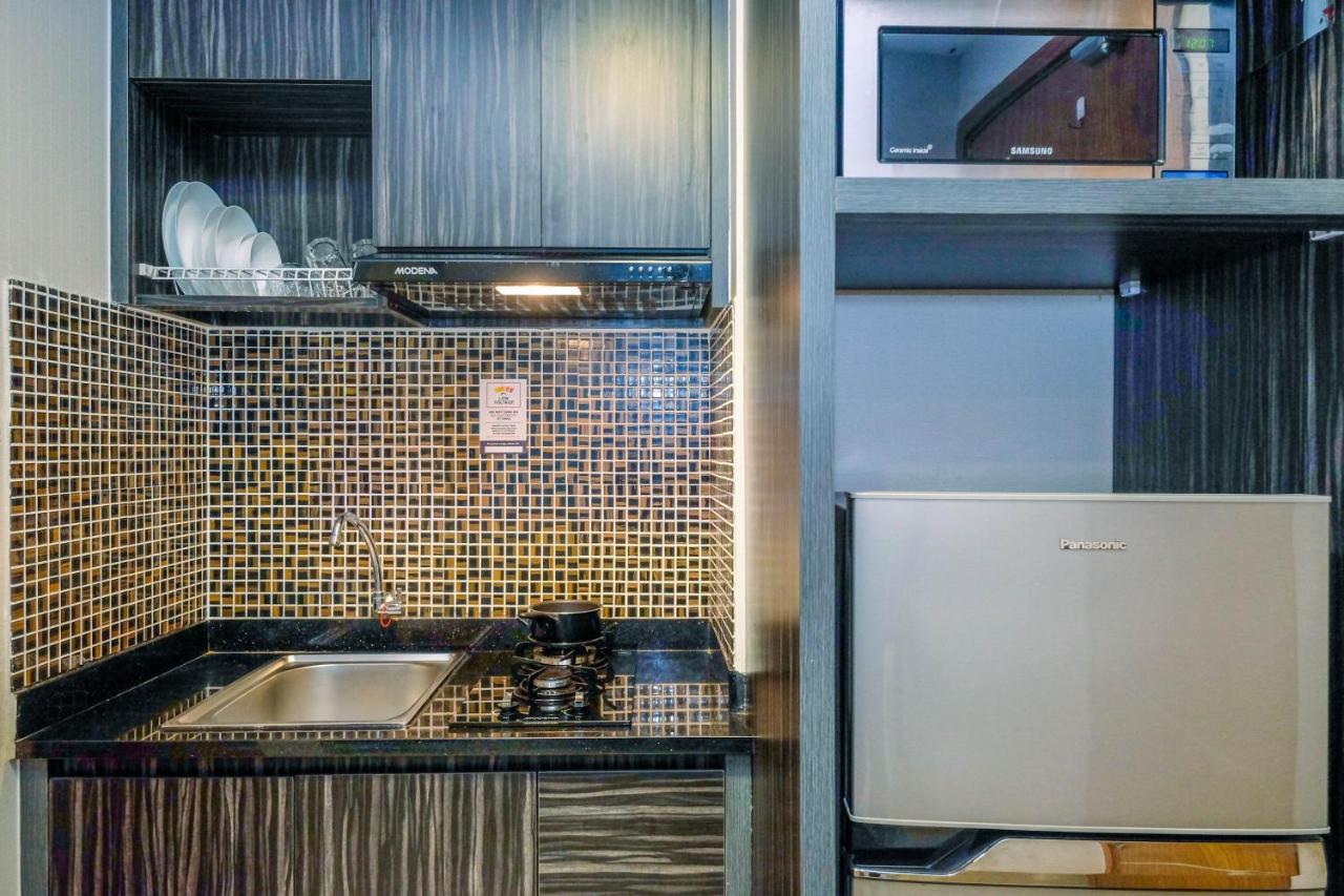 Warm And Cozy At The Oasis Cikarang By Travelio Apartemen Bekasi